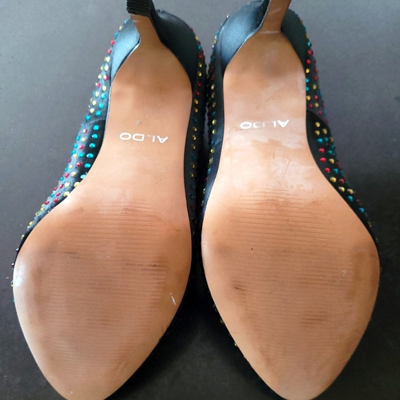 ⭐Host Pick⭐  Aldo Satin Shoes with rhinestones. Size 8.5 - Picture 4 of 5